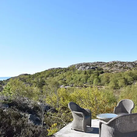 6 Person In Lindesnes * Stutsvig